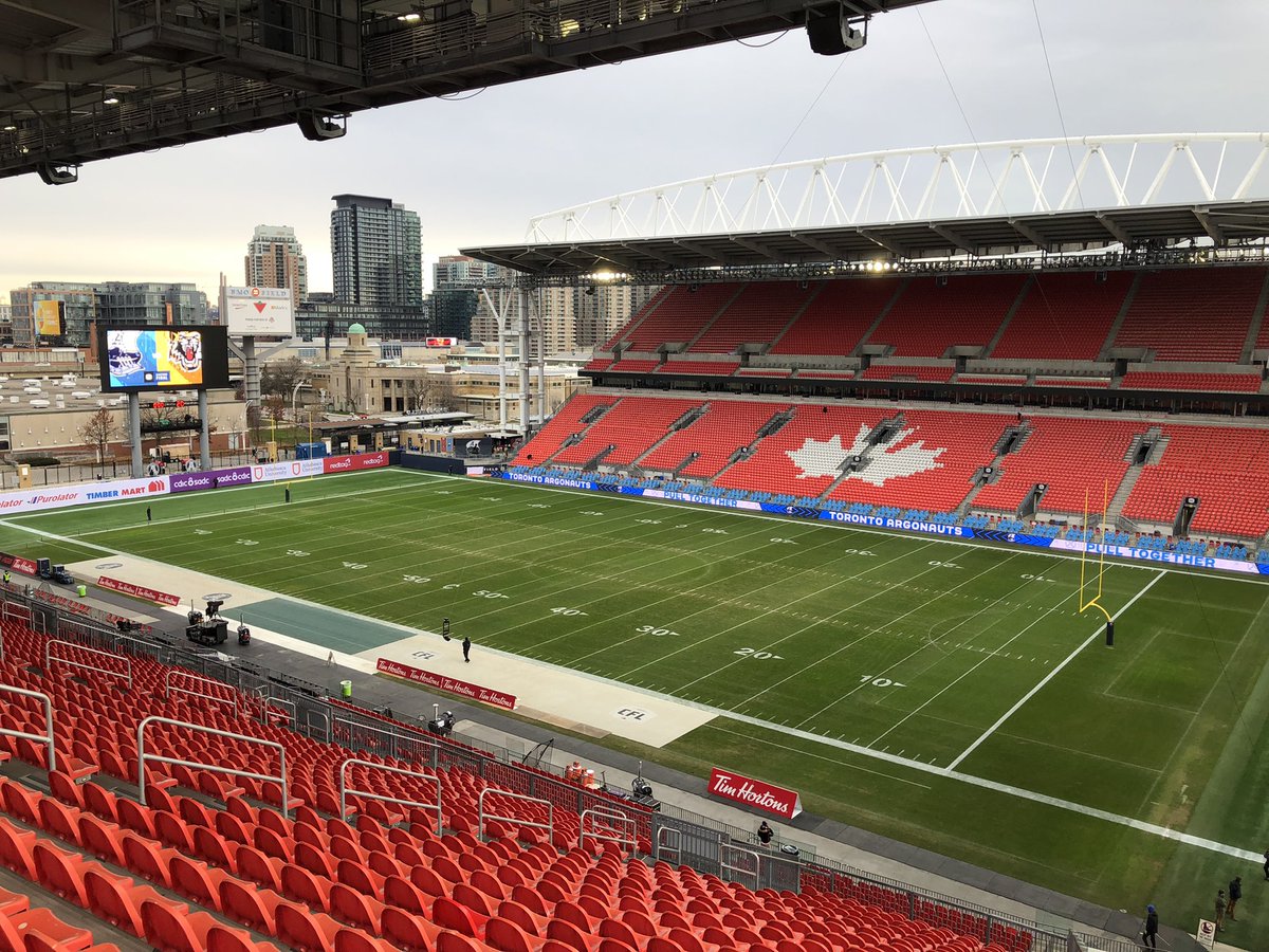 Lira_Marc's tweet photo. @CFL Eastern Final! @TorontoArgos #GetIt! https://t.co/82qjRwbm8R