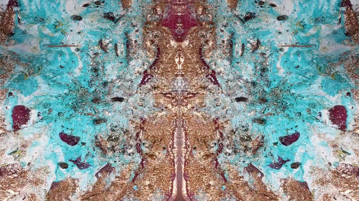 I'll be going live here shortly with @kdedulji  and <a href="/Saks_Afridi/">Saks Afridi</a>  for a new #NFT drop, stay tuned for a link to join the discussion and see the piece on #opensea