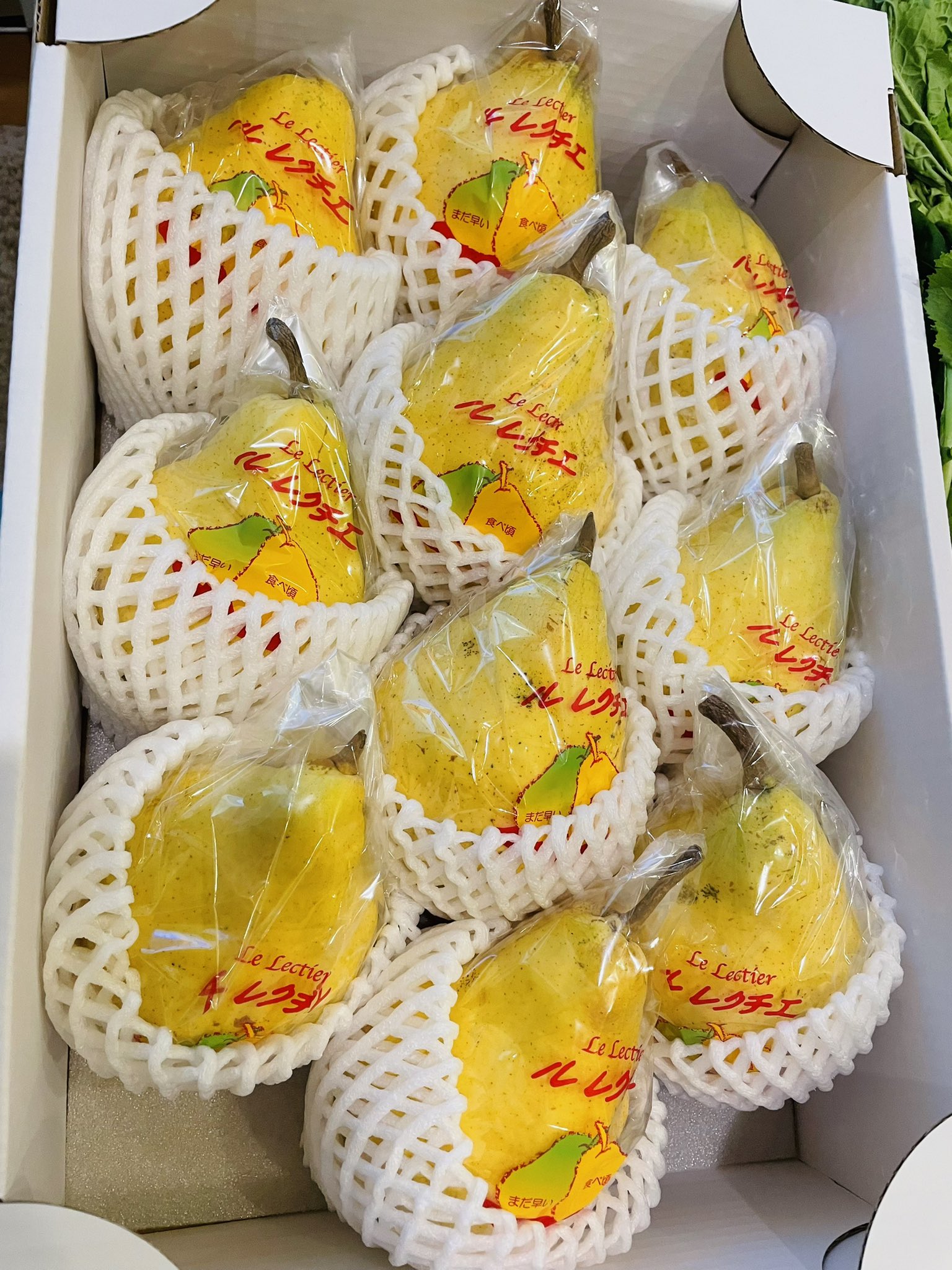 魔女っこれい 野菜もらったから色々作った 菜の花わさびマヨネーズ 和え かぶと葉のにんにく醤油炒め かぶと柚子の浅漬け 大根の葉のふりかけ ほうれん草の卵とじ 春菊と青唐辛子のナムル 菜の花のお浸し 青菜は茹でて絞ってラップに包んで冷凍して