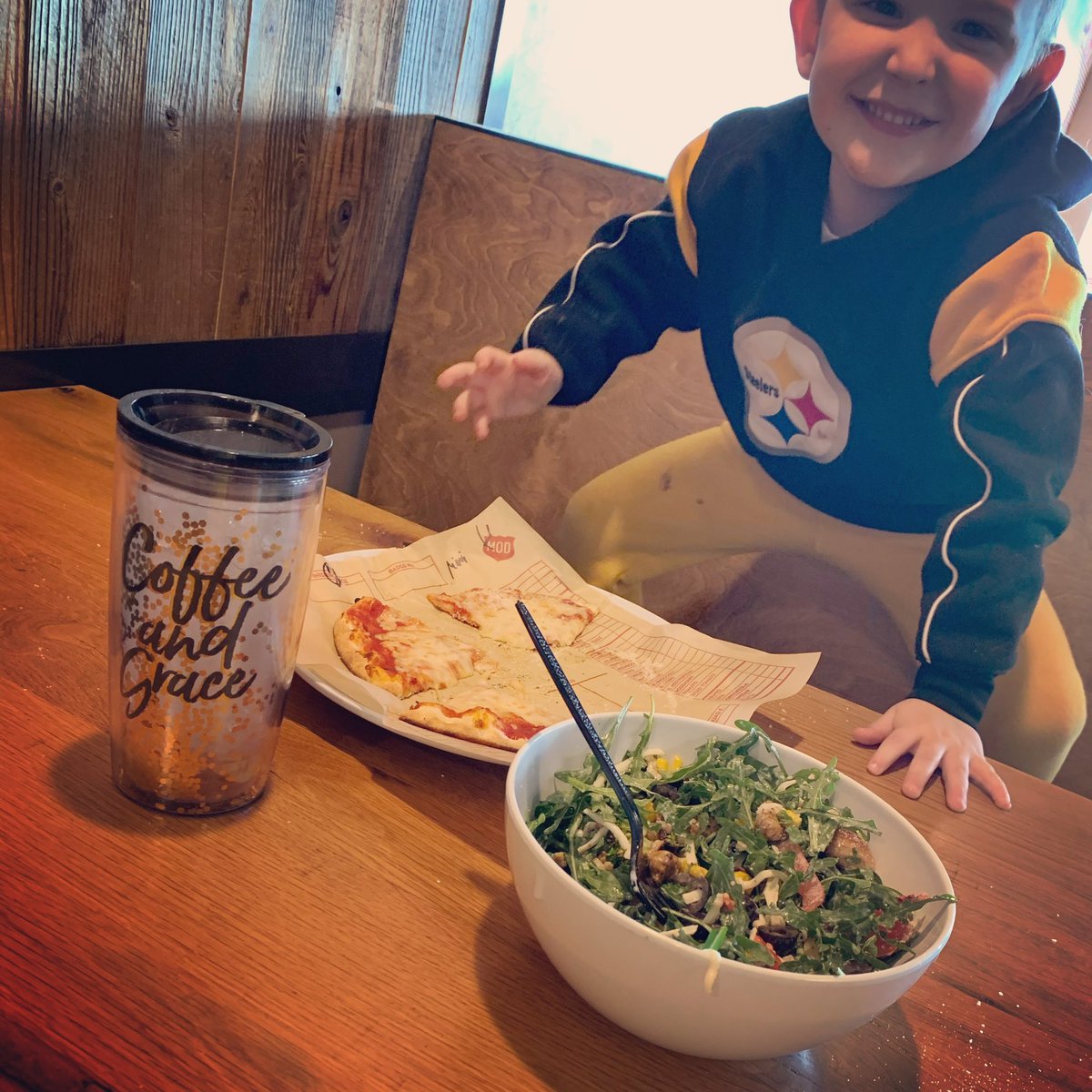 bwiZzner's tweet photo. #Throwbackkk because it’s #FootballSunday! #HereWeGo #SteelersNation #CharlieJake #ThreeYearsLater #NFL #RavensWeek #StairwayToSeven #OneLastRide🖤💛 https://t.co/PYeTDEtdTL