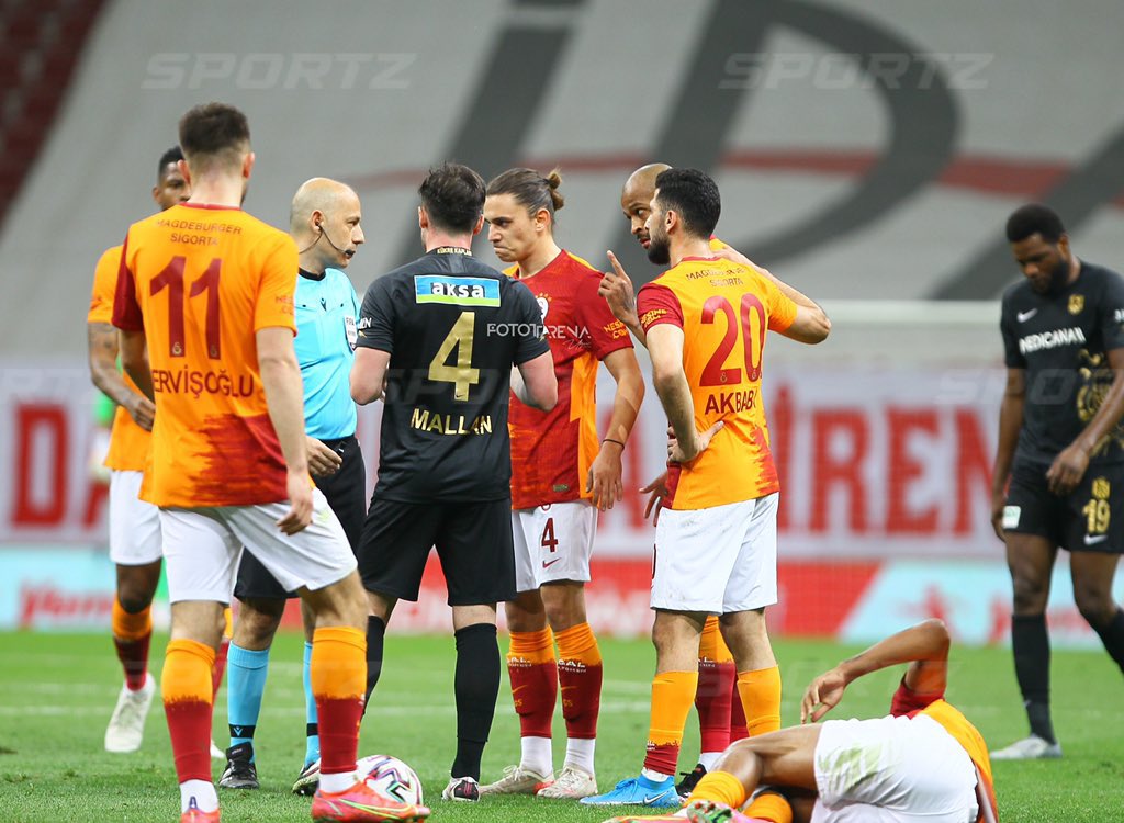 3 yıldır !!

#GalatasarayaOperasyonVAR