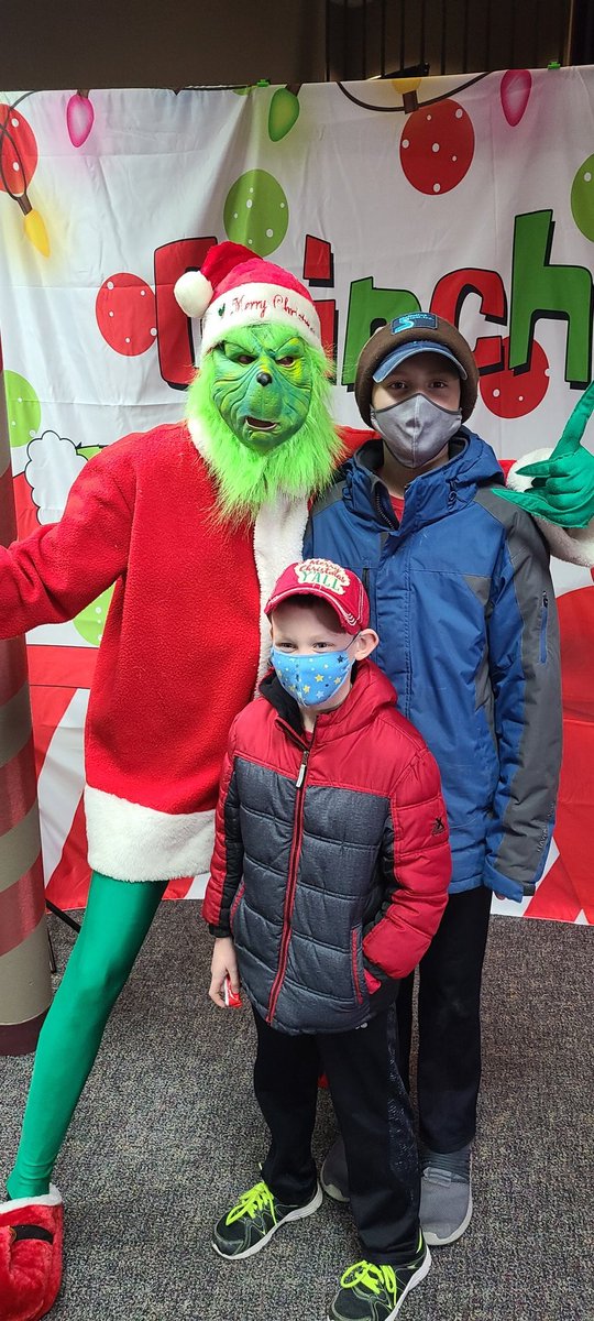 Anderson_KMES's tweet photo. We had fun at Christmas in Kasson!! 🎄 https://t.co/DwMfyFrG8Q