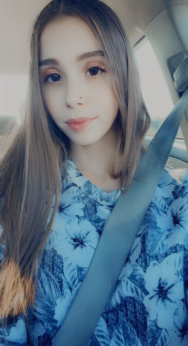 Same outfit, different day 😂 https://t.co/vhJCNzoujr<a href="/tag/model"class="tags"><span>#model</span></a><a href="/tag/cute"class="tags"><span>#cute</span></a><a href="/tag/fridaynight"class="tags"><span>#fridaynight</span></a><a href="/tag/blessings"class="tags"><span>#blessings</span></a><a href="/tag/baby"class="tags"><span>#baby</span></a><a href="/tag/babygirl"class="tags"><span>#babygirl</span></a>