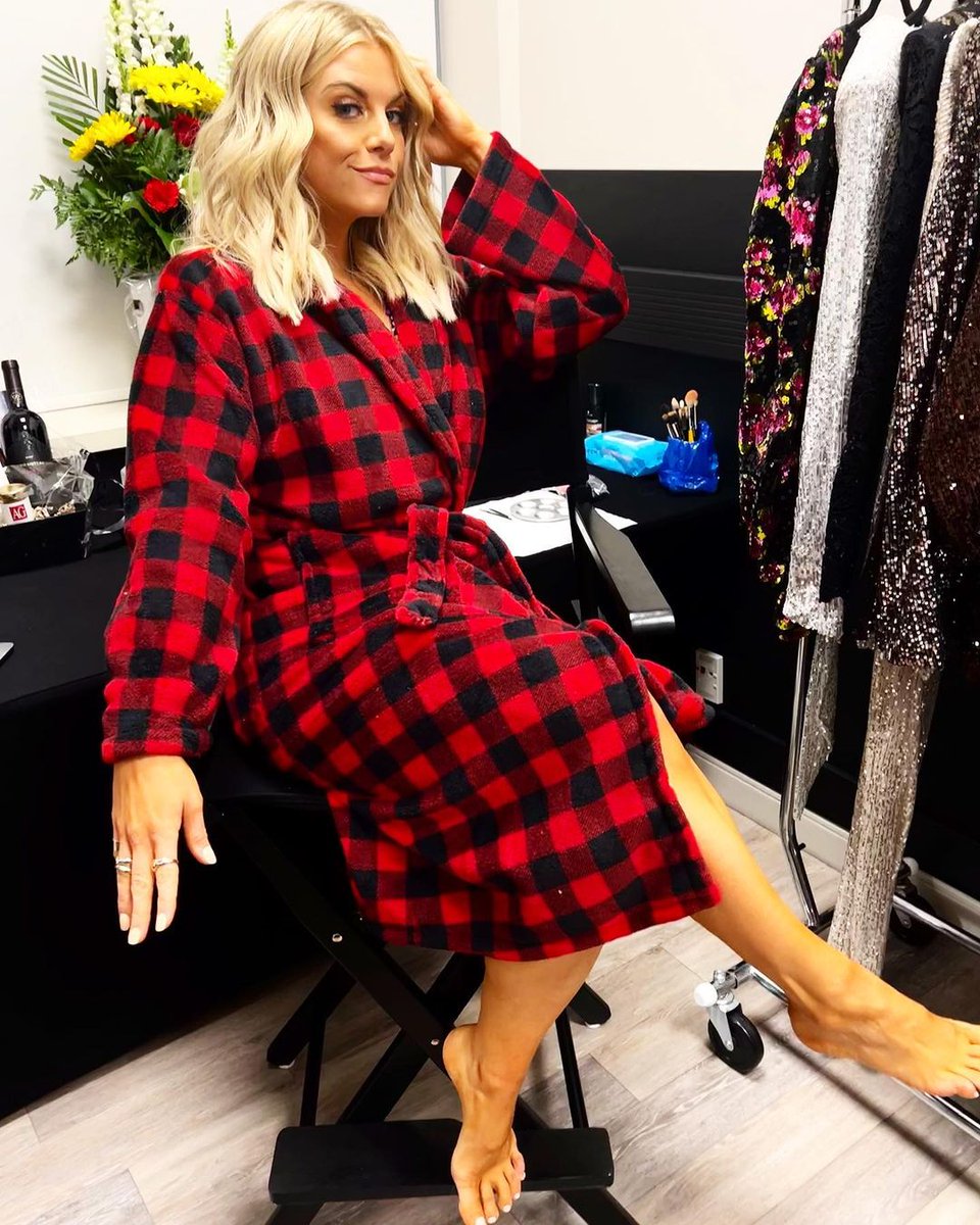 Complete Country (@completecountry) on Twitter photo In a perfect world, we'd be wearing robes on all the days that end in "y" ๐ ๐คทโโ๏ธ
๐: <a href="/lindsayell/">Lindsay Ell</a> โค๏ธ
#CompleteCountry #CountryMusic #LindsayEll #SundayMood #Lazy In a perfect world, we'd be wearing robes on all the days that end in "y" ๐ ๐คทโโ๏ธ
๐: <a href="/lindsayell/">Lindsay Ell</a> โค๏ธ
#CompleteCountry #CountryMusic #LindsayEll #SundayMood #Lazy