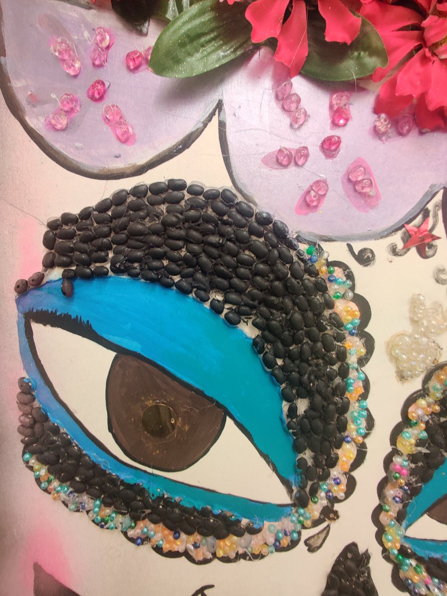 RomanHamidan's tweet photo. While on my learning walks last week, I was blown away by the artwork created by Mrs. Sillas' Spanish students. "Day of the Dead" multimedia art created with traditional Latin American materials. @RossRebelsEPISD https://t.co/s8kOfQnGdW