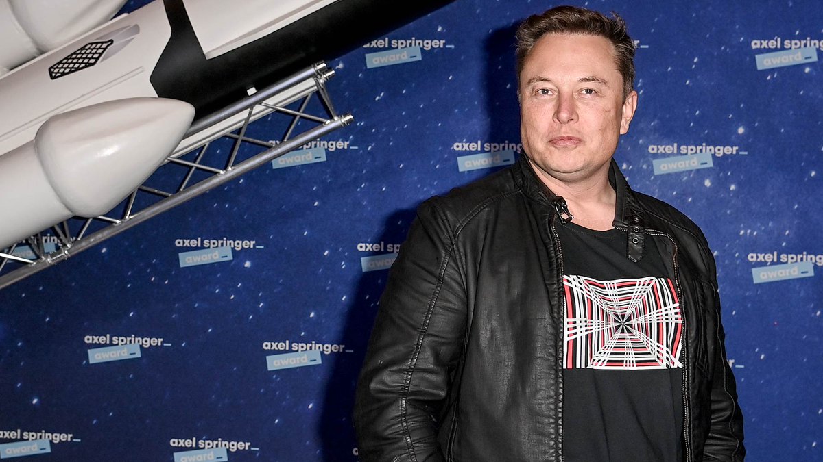 Kotaku's tweet photo. New Grimes song declares Elon Musk as 'Greatest Gamer' but crappy boyfriend:
https://t.co/Pt9mqSGUuL https://t.co/iySdqMK0sr