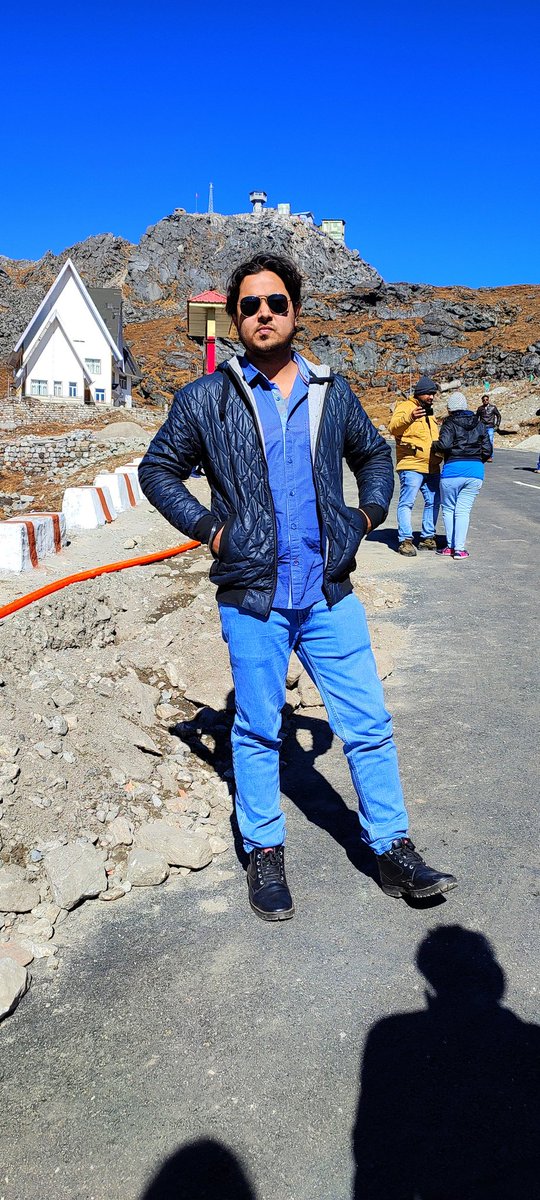 iammohit___'s tweet photo. Indo-China border
#proudtobeanindian #IndianArmy #feelingproud https://t.co/bqpTXLWeK0