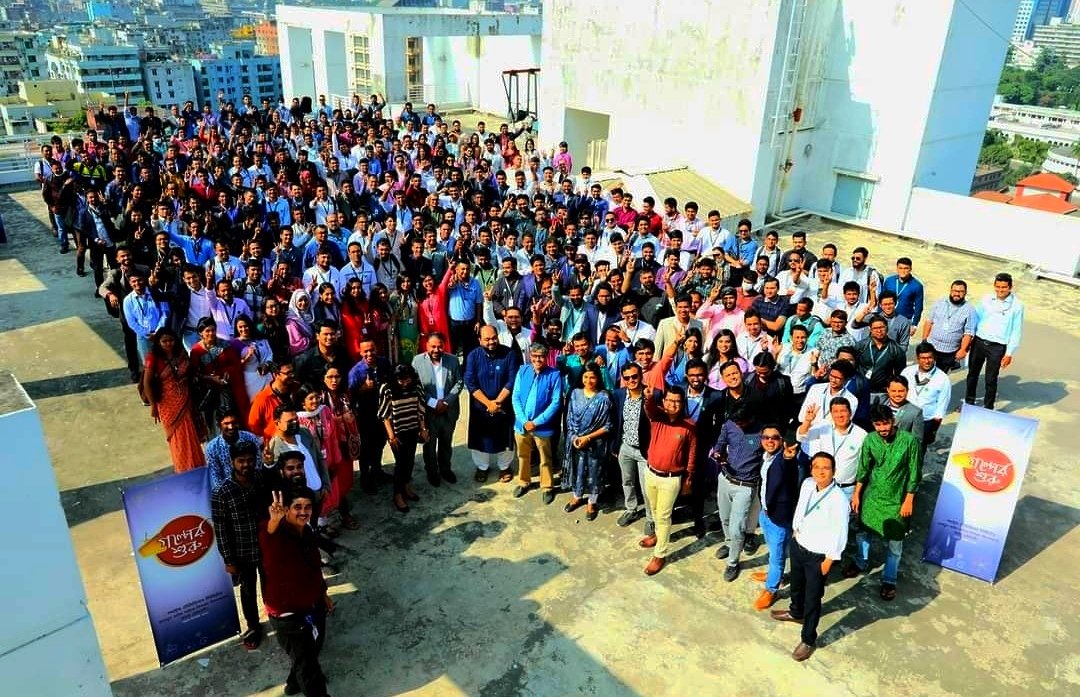 shahinulsagor's tweet image. খুব শিগগিরই সম্প্রচারে আসছে দেশের ৩৭তম স্যাটেলাইট টেলিভিশন চ্যানেল এবং দেশের প্রথম বানিজ্য প্রধান ২৪ ঘন্টার সংবাদ ভিত্তিক চ্যানেল স্পাইস টেলিভিশন লিমিটেড।

#shahinulsagor #SPICETV #spicetelevision  #CityGroup #tv #শাহিনুলসাগর #স্পাইসটিভি #স্পাইসটেলিভিশন #সিটিগ্রুপ   #গল্পেরশুরু