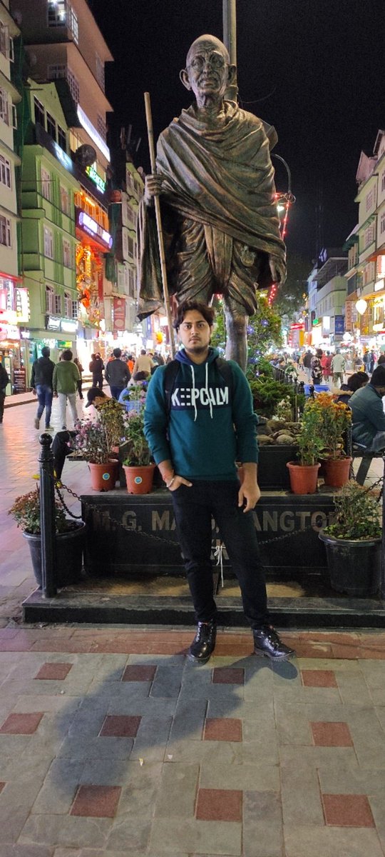 iammohit___'s tweet photo. Mg Marg,Gangtok
.
.
#mgmarg #nightview #nightpost #majorattraction #sikkim ##sikkimtravel #travelvlog #travelgram #sikkimtour #travelindia #sikkimtourism #nathula #changu #northeastindia #travelblogger #traveller #indiavisit #MahatmaGandhi https://t.co/CKU5tIT4CV