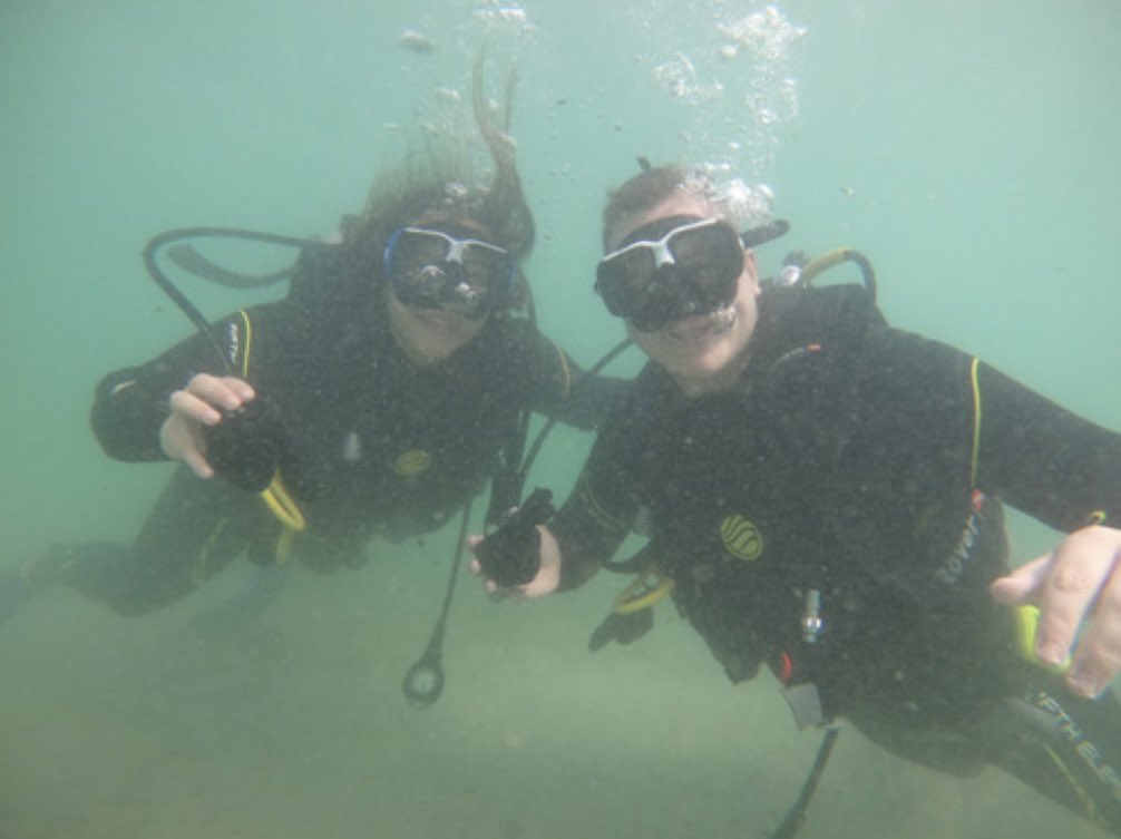 DanielleWhite27's tweet photo. Learning a new skill with your partner☑️ Cannot recommend it enough! Another goal &amp; manifestation complete! PADI divers📸🌍 https://t.co/yY7o2enqxG