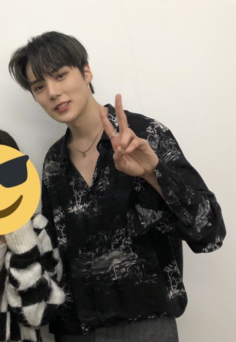 fkhyuk's tweet photo. 🌴🌴 https://t.co/ftTQCRb6UO