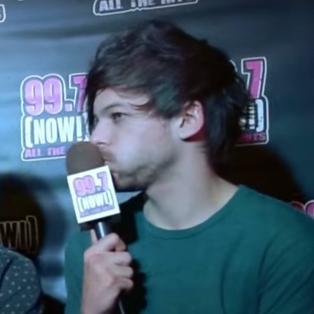 lwtrealm's tweet photo. No but just this sequence of louis 😞 https://t.co/4TN2n4Mu4Q