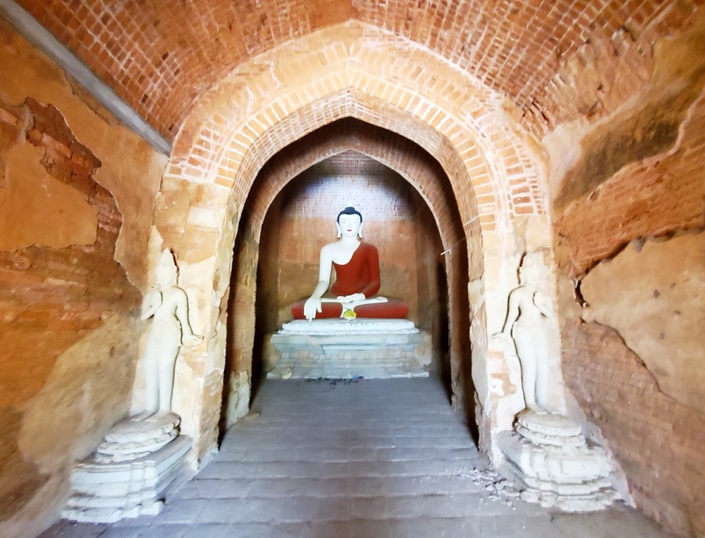 bumblingtourist's tweet photo. 🇲🇲 New video new video new video!!!!!
.
Follow our adventures at https://t.co/9kQkCeMlg0 .
.
#mandalay #asia #exploreasia #travelasia #travelmyanmar #exploremyanmar #ruralmyanmar #travel #travelphoto #travelphotography #travelling #travelpics #trave… https://t.co/Dx3j1FoL8Z https://t.co/RJj06Ph95Z