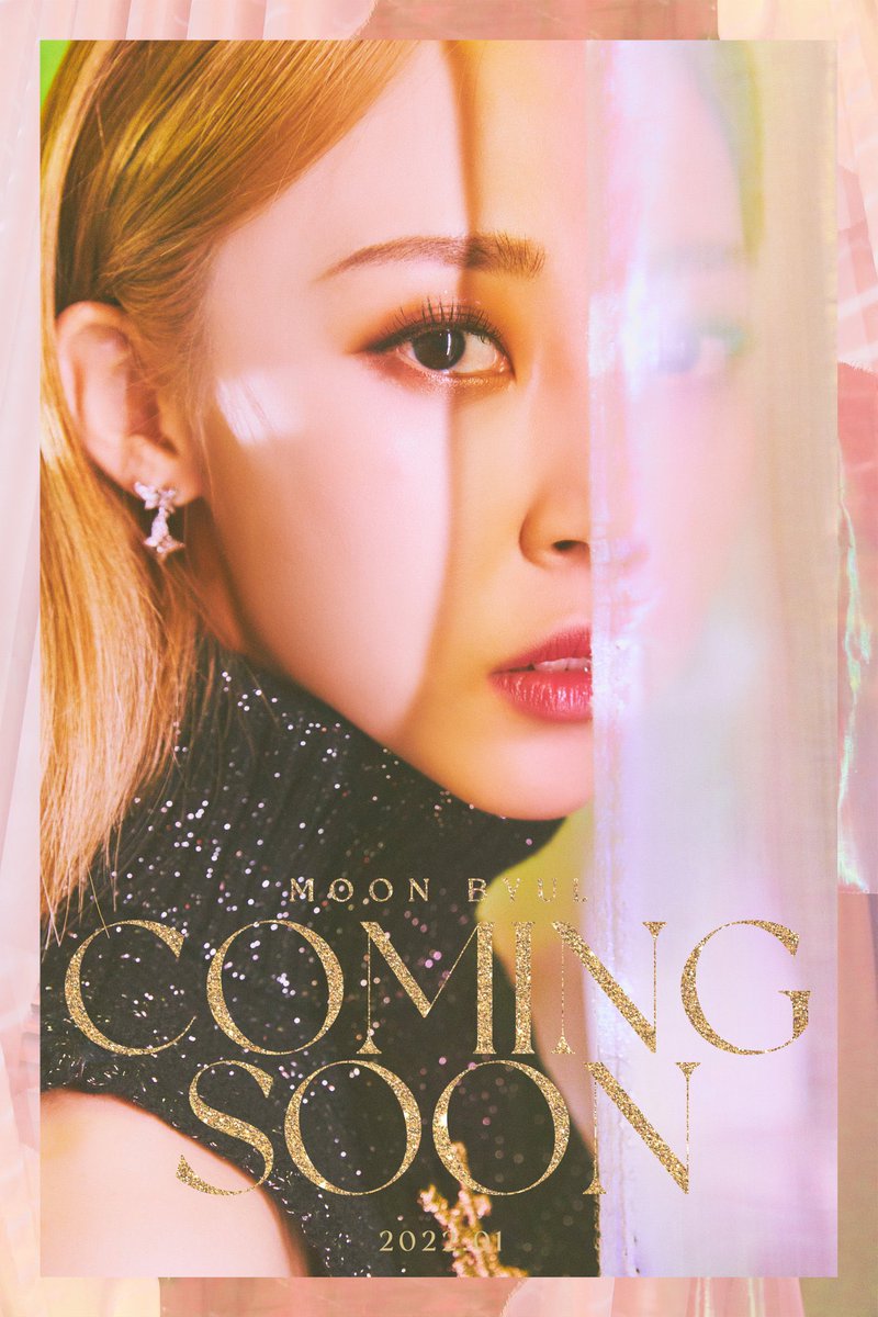 soleilbyul's tweet photo. moonbyul said she is trying to complete ‘moon’ and ‘star’

2019 eclipse was MOON 🌙  showcasing her dark, more androgynous/masc concept

and so 2022.01 should be STAR? 🌟
which is the other side - the completely opposite?? so everything she was doing has built up to this new era https://t.co/4SD3cppuI1