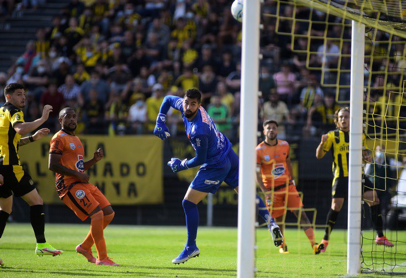 Championes de futbol Peñarol — Stadium