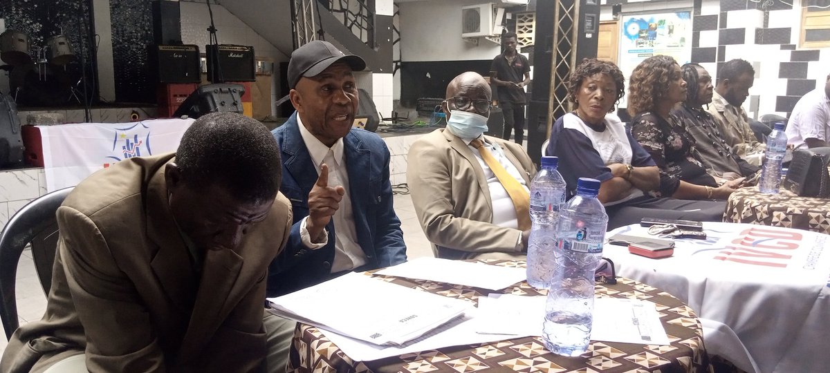 PlumeInfos's tweet photo. Rdc- culture : l'État congolais doit à la SONECA 141 millions des USD, annonce Adios Engongo  Alemba lors d'une réunion des  membres ce dimanche 5 déc. 2021. https://t.co/wOT2ARzQNR