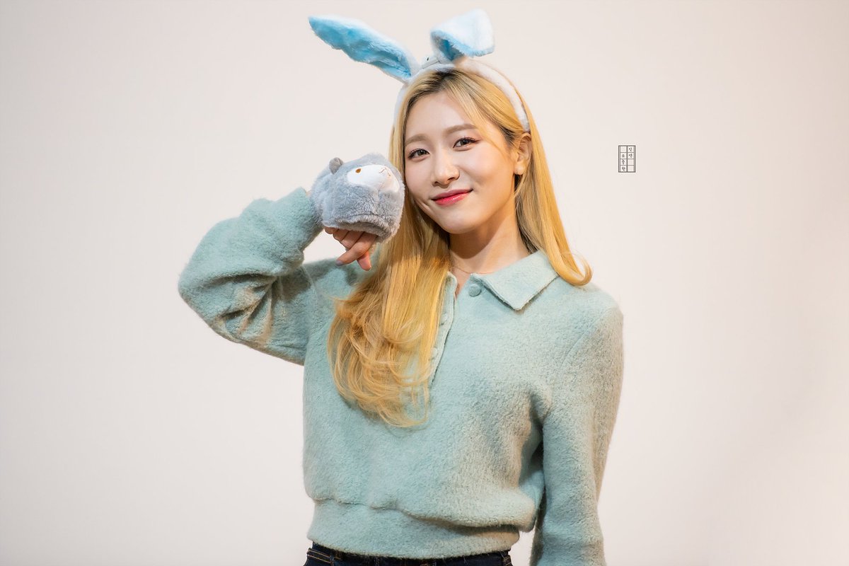 With_Soyeon_lb tweet picture