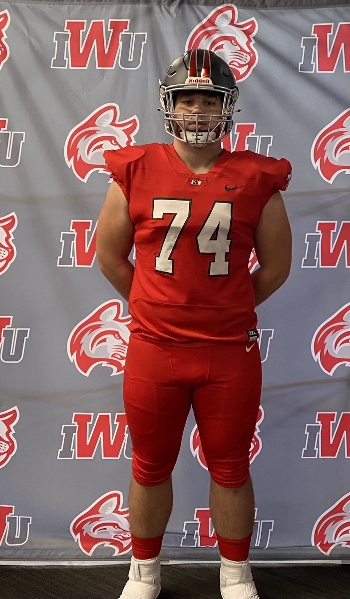 michael_boone74's tweet photo. Great official visit at IWU on Friday. Thanks @CoachjjClark @Coach_Langs @Coach_Ekkens and the rest of the @IndWesleyan_FB staff for having us. My family and I enjoyed meeting everyone and seeing the campus. https://t.co/NtT1PqK5hr