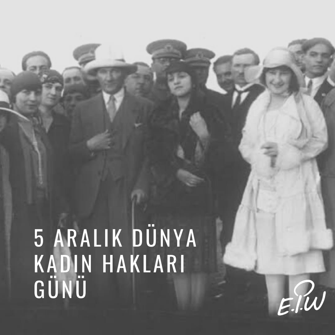 5 Aralık 1934 yılına geldiğimizde kadınlar artık milletvekili seçebiliyor ve seçilebiliyorlardı.

📌Kadının insan haklarını dünyadaki çoğu ülkeden önce elde etmemizi sağlayan önderimiz Mustafa Kemal Atatürk'ü saygı, sevgi ve minnet ile anıyoruz. 

#equaltiy #5aralık #women #eiw