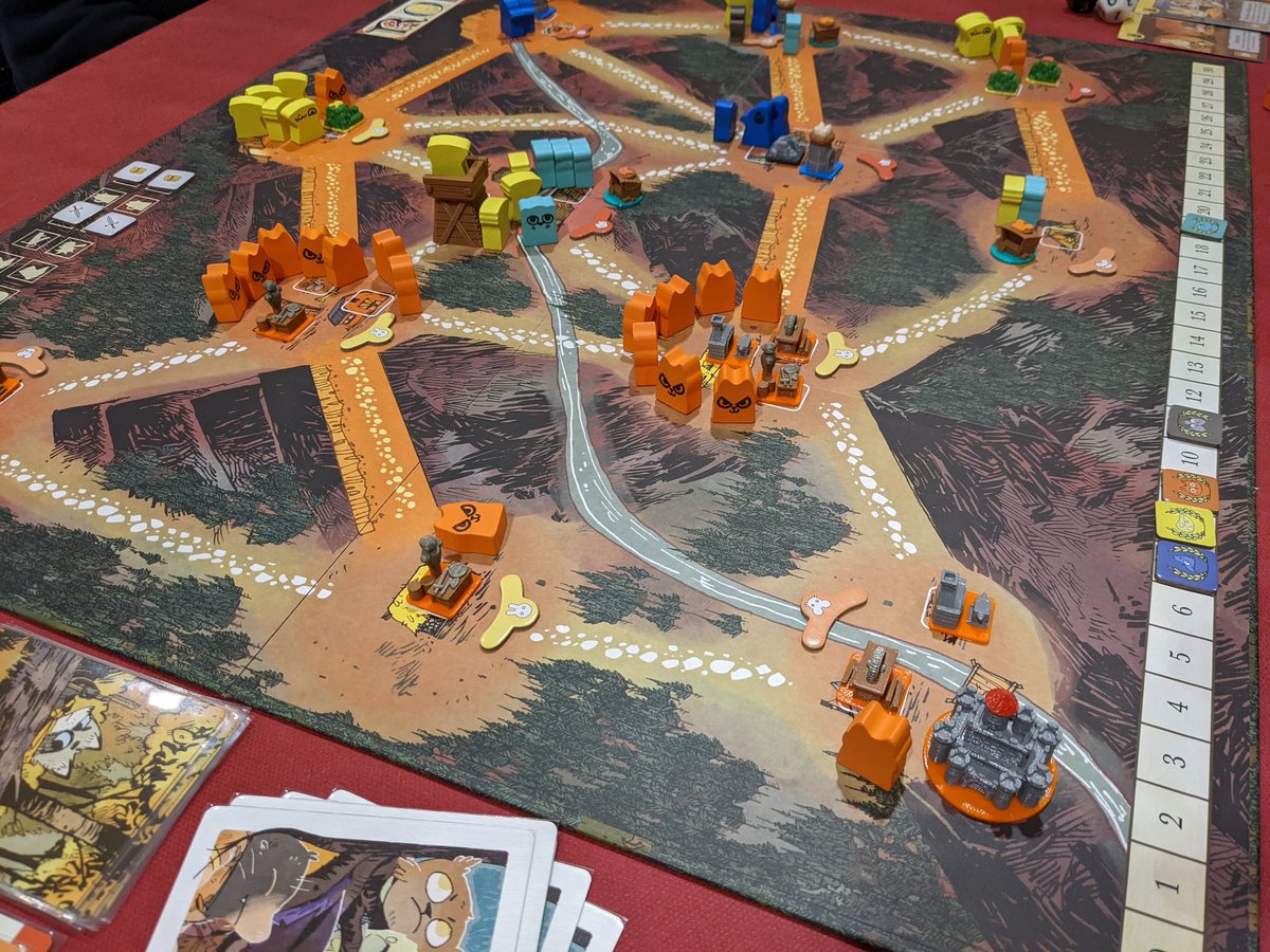 _PhaseLock's tweet photo. Jugando Root con los componentes de @bgExpansions https://t.co/odWBOYCs3S