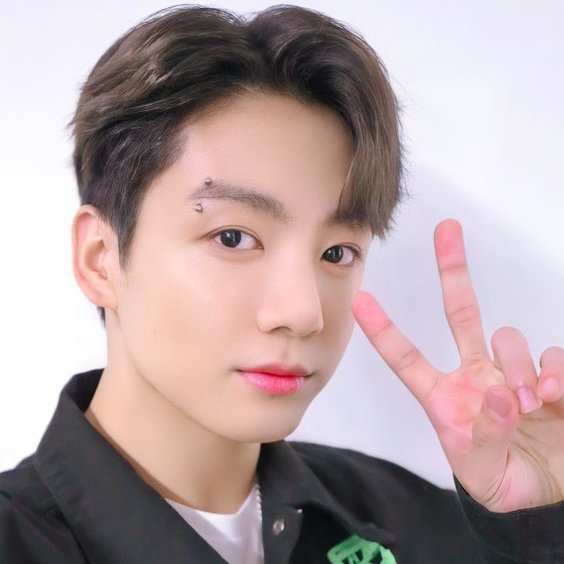 BANGT4NBEST's tweet photo. ‼️DIFUNDIR‼️

La sp de hoy es enfocada en Jungkook se pueden unir a cualquier hora del día porque no hay horarios es muy importante que se unan.

Playlist:
📌https://t.co/cgCSZdZ3cT
📌https://t.co/TiVdfxSjKR
📌https://t.co/lmnBTC2TOj

HT: #StreamFor_Jungkook 
@BTS_twt https://t.co/zw9WOWloOV