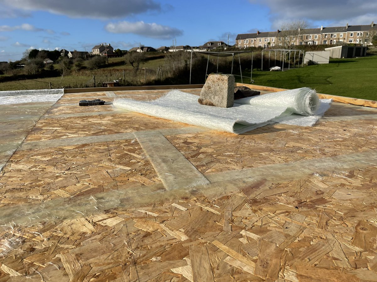 beaconcc's tweet photo. Roof base coat completed today thanks to @DjquietDave @Daggers74 @robbyhocks94 @KevinThommo17 @wozzer_T20 for their efforts over the weekend! #stackdontslack #projectzeus https://t.co/piziNA7uJE