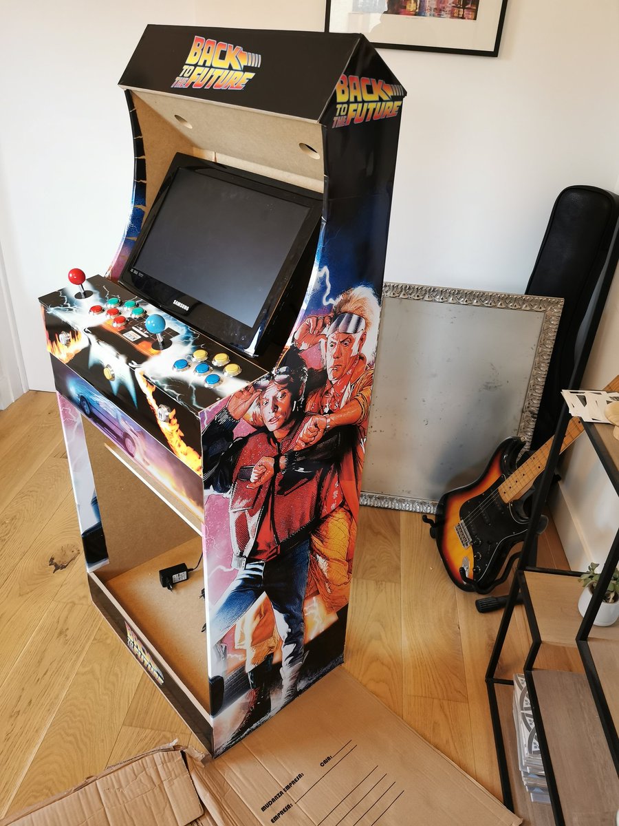 marcomornati's tweet image. So far so good. Maybe a bit of black paint to cover all the remaining parts... But the game party can start #Recalbox8 #arcade #weekendjob