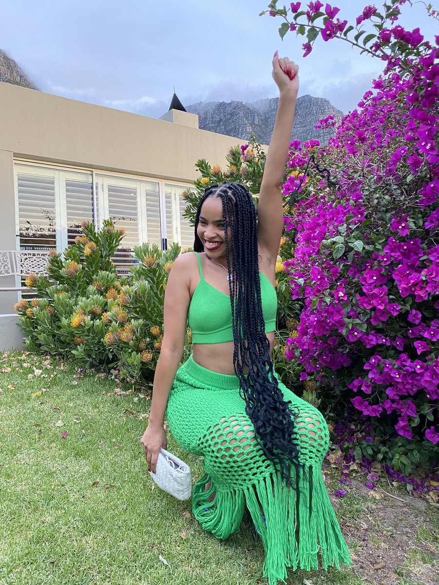 Ladies and Gentlemen “HER.” #BWTurns30