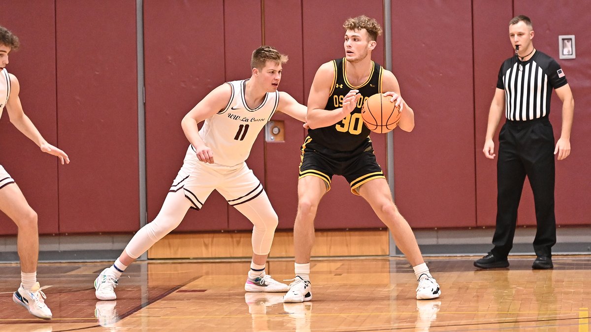UW-Oshkosh Athletics tweet media