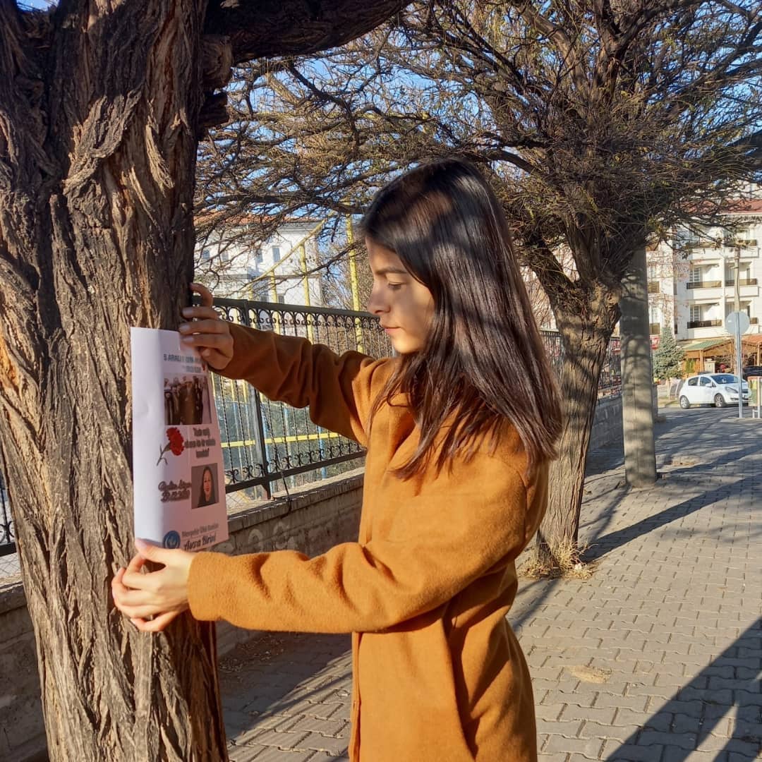 NevuAsenalari's tweet photo. Nevşehir Ülkü Ocakları Asena Birimi olarak,Kadın Hakları Günü sebebiyle,öldürülen kadınlarımızın fotoğraflarını şehrimizin belirli yerlerine astık.Canice katledilen,yaşama hakkı ellerinden alınan kadınlarımızın adını yaşatmak ve sessiz kalmamak hepimizin görevidir. https://t.co/miGtXvcAzy