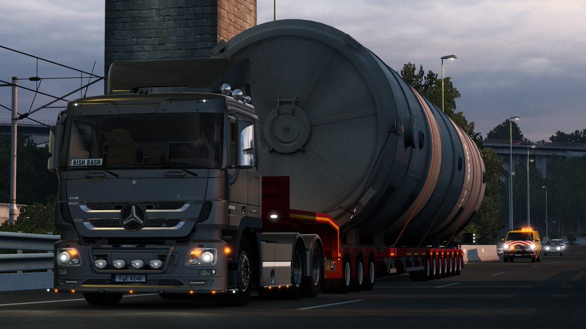 Hole_inthe_toad's tweet photo. Taking big things around Portugal in the Merc today.
#ETS2 #screenshotsunday #BestCommunityEver @SCSsoftware https://t.co/vfr7FrO8hY