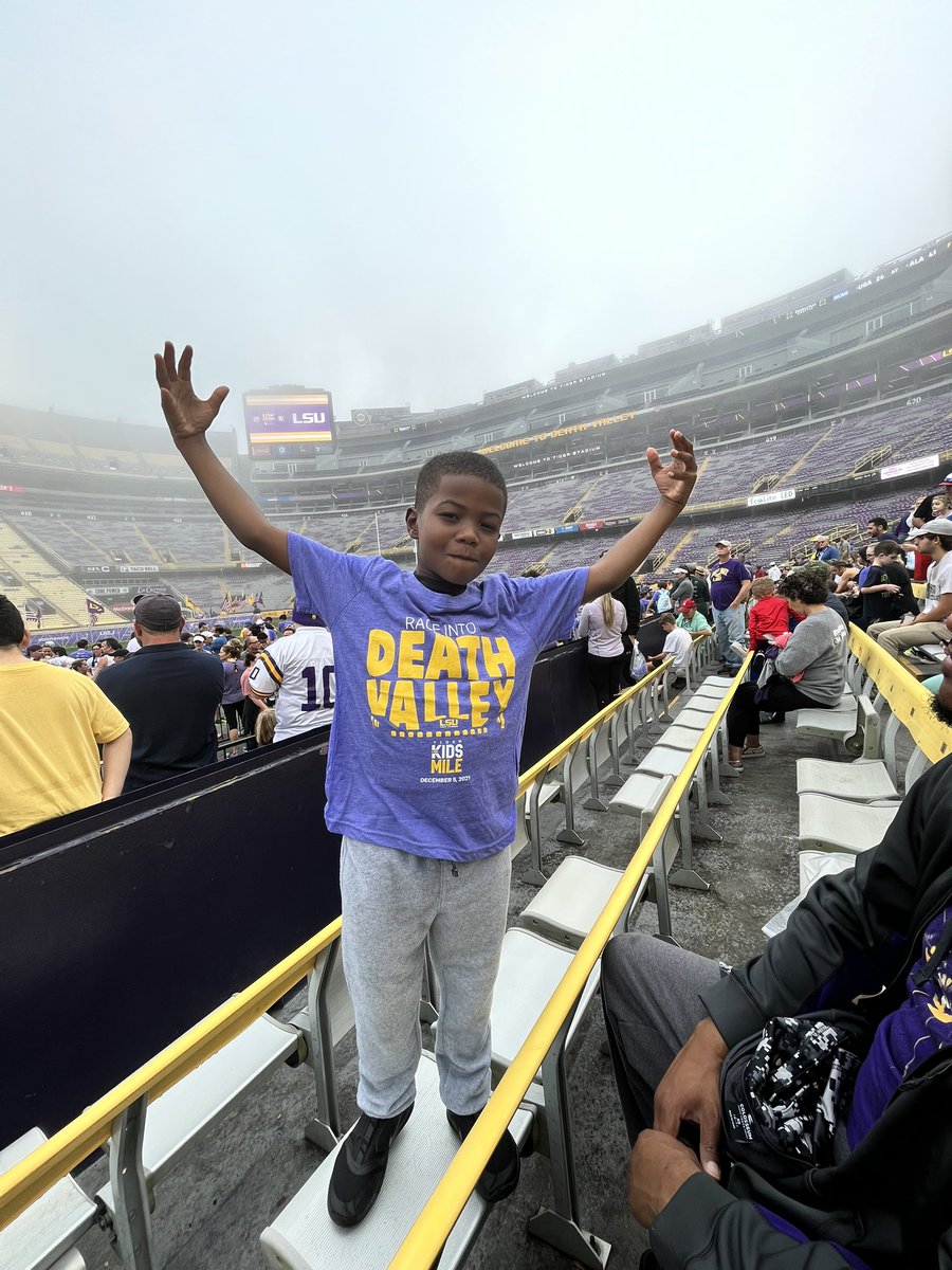 MomofL3wCr3w's tweet image. Future Tiger #LSU #LSUTiger #RaceintoDeathValley #LSU5k #Deathvalley #LSUTigerstadium #LSUtigerkidsmile