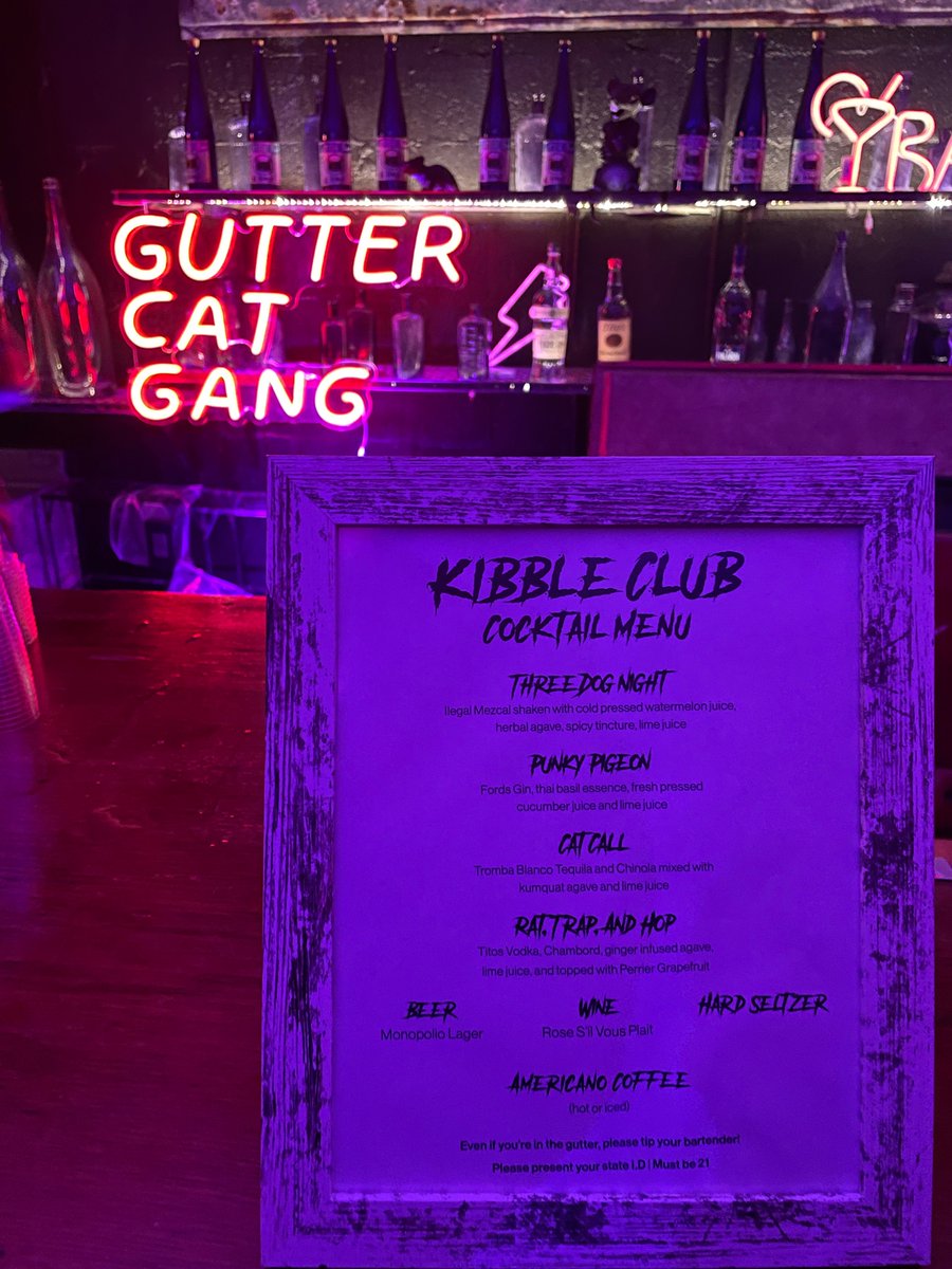 gutterdog603's tweet photo. I’ve never seen anything like this…. Last night left me absolutely floored s/o to @GutterCatGang 🔥 #GutterCatGang #WomenInCrypto  #gutterdog603 https://t.co/hWP3o4vLKe