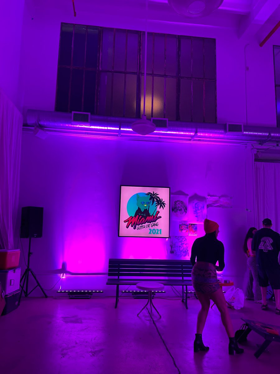 gutterdog603's tweet photo. I’ve never seen anything like this…. Last night left me absolutely floored s/o to @GutterCatGang 🔥 #GutterCatGang #WomenInCrypto  #gutterdog603 https://t.co/hWP3o4vLKe