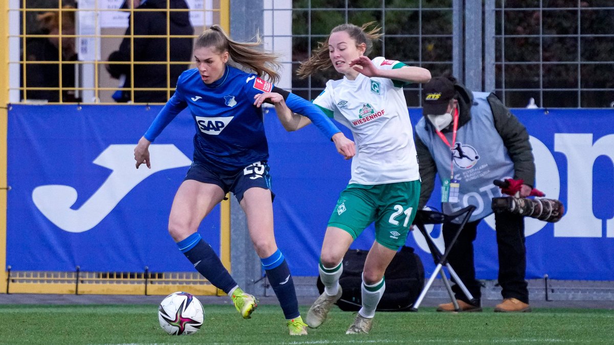 DFB_Frauen's tweet photo. Halbzeit in Sinsheim und Köln ⏸️ Die Zwischenstände 👇
#TSGSVW 3️⃣:0️⃣
#KOESCS 1️⃣:0️⃣
#DieLiga |📸 Imago https://t.co/BJnHPxEELI