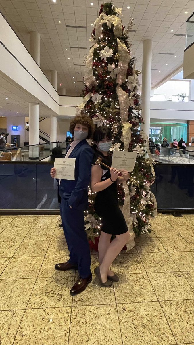 Royal Oak Model UN tweet media