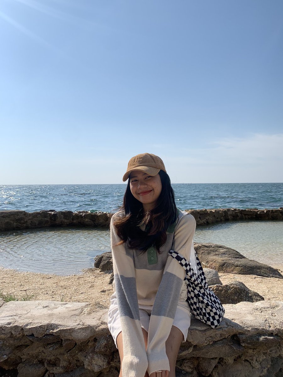 Phraewvy's tweet photo. ทะเลวันนี้น่ารักมากที่สุด :-) https://t.co/gIRDYDDnjO