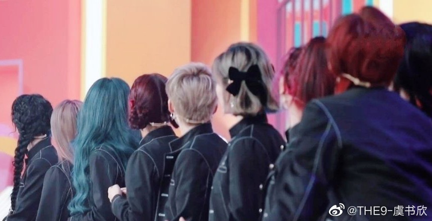 YuShuXin_Global's tweet photo. Weibo update || 2021.12.05
~Esther's graduation post~
Refer to this for studio's graduation video post: https://t.co/MINHQICpVM
#YuShuxin #EstherYu #虞书欣 #THE9 #NguThưHân #อวี๋ซูซิน #THE9虞书欣 #THE9YuShuxin #THE9EstherYu https://t.co/H2NZfFduJ0
