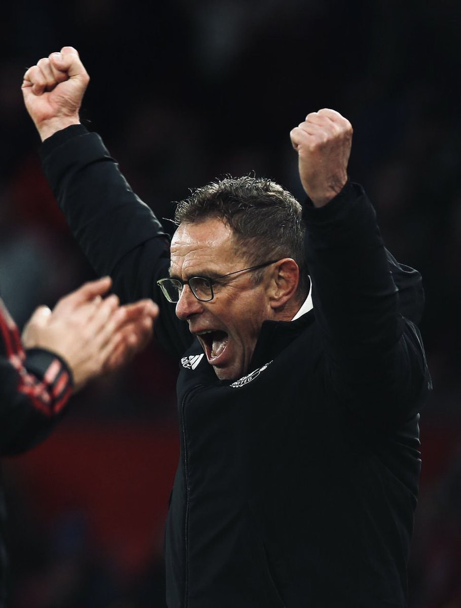 ManUtd_ID's tweet photo. Laga pertama ✅
Gol pertama ✅
Kemenangan pertama ✅

RR FULL SENYUM 😁😁😁

#MUFC | #MUNCRY https://t.co/Fdt6cUbM9p