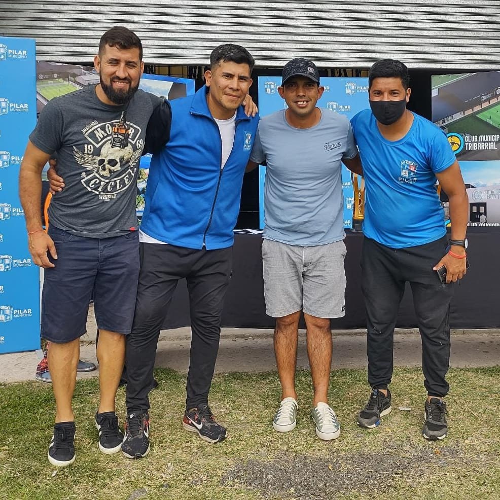 DeportesPilar's tweet photo. Durante la jornada de ayer, el Polideportivo de Pilar albergó la disputa de las finales de la Liga Formativa de Pilar.

Fue una fiesta del fútbol infantil de todo el distrito y de la familia.

¡Felicitaciones por el trabajo realizado a lo largo de todo el año! https://t.co/ZpZk3S0YD7
