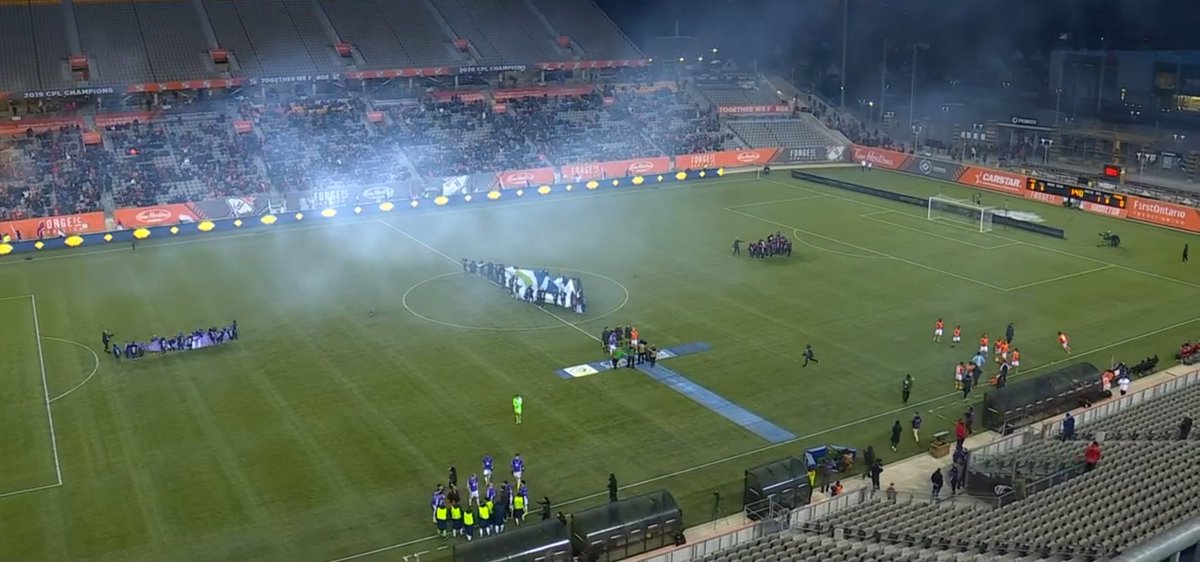 CA_AtHome's tweet photo. 0' | PRE-MATCH
Smoke clearing, teams assembling and coin flipping...
the moment is almost here!
#FORvPAC #CanPL | #ForgeFC #ForTheIsle | #CanucksAtHome https://t.co/4i5kRSoZuF
