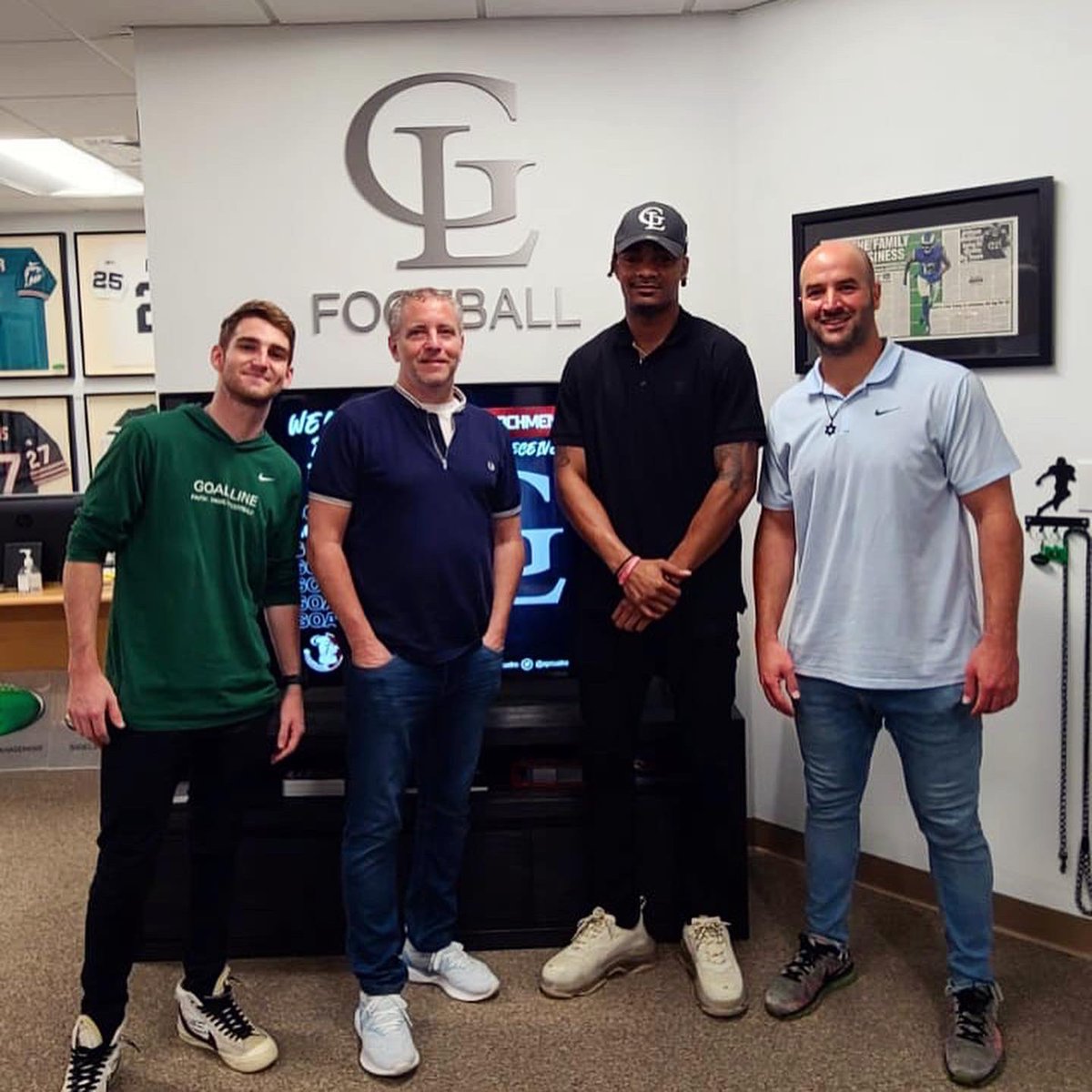 GoalineFootball's tweet photo. #GLFam let’s welcome the first member of the 2022 NFL Draft Class @apcuatro! Explosive playmaker from @FSUFootball who can stretch the field. Time to make it happen AP! 🤝 #FaithFamilyFootball®️ @YosBehar @Everettlevy https://t.co/romAp7Z6ix