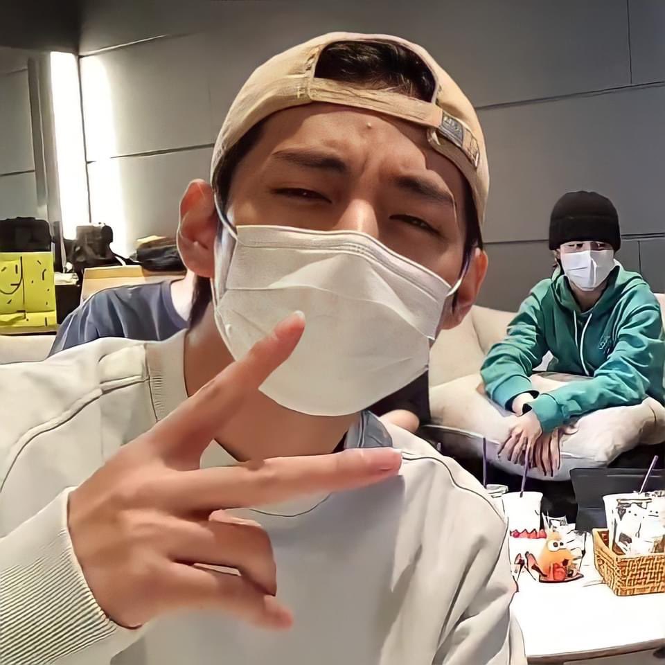 ᅠᅠ     

ᅠᅠ    

ᅠᅠ     

ᅠᅠ    

 i’m ditching work to go party. 

ᅠᅠ      

ᅠᅠ      

ᅠᅠ    

ᅠᅠ     

ᅠᅠ