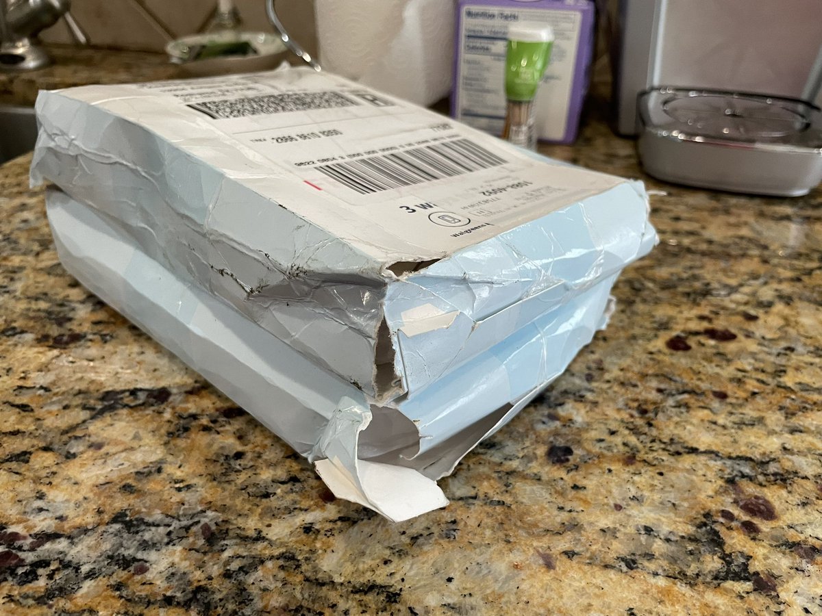 HMonaghan1982's tweet photo. Thank you to @Walgreens for the amazing handling and care of my Christmas cards 😭 https://t.co/uyXxXyg7pM