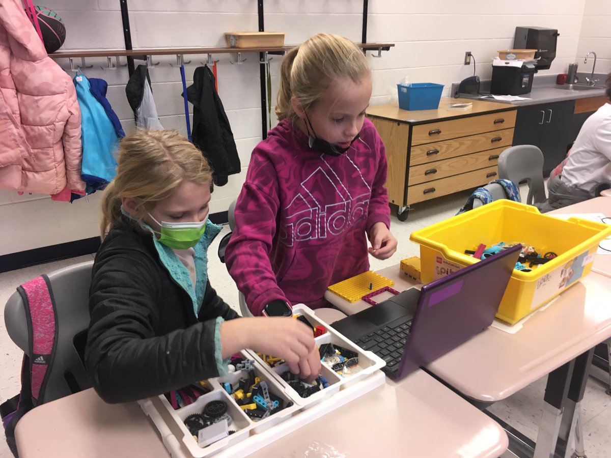 BST Fifth Grade Team tweet media