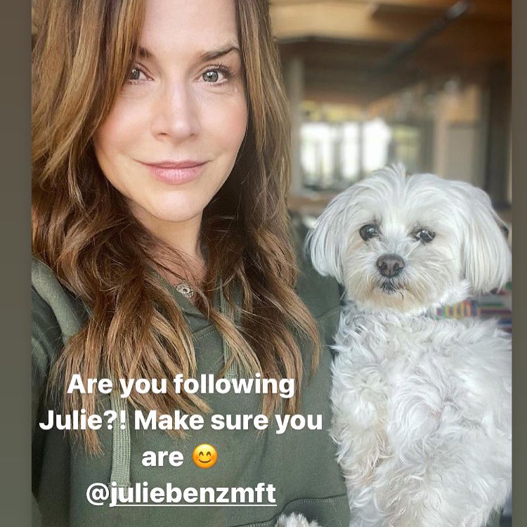 JulieBenzFanS's tweet photo. Did you know @juliebenz is #SUPER active on #instagram - click the link, and follow the fun! https://t.co/yd1ZDd19kc 
See you there! 😊😊😊😊 https://t.co/wleMqM1INF