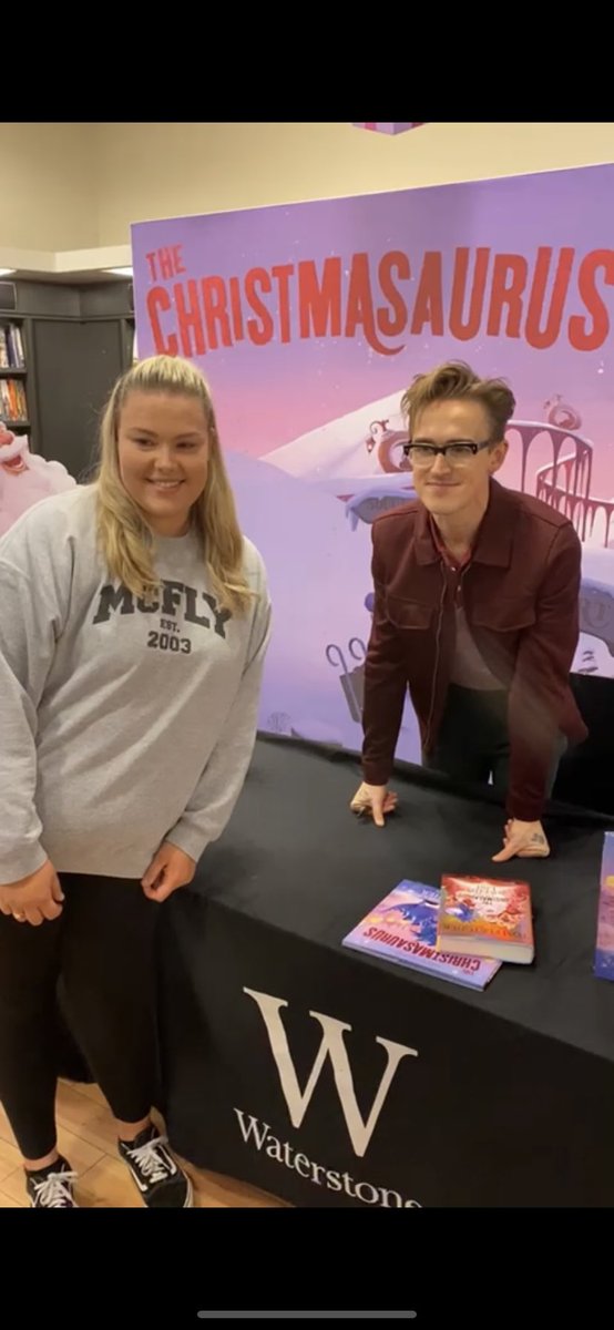 JessHillocks's tweet photo. 16 years of being a @mcflymusic fan and going to shows all over the country and today finally got to meet @tomfletcher 🥰 https://t.co/KKyii1Q1DL
