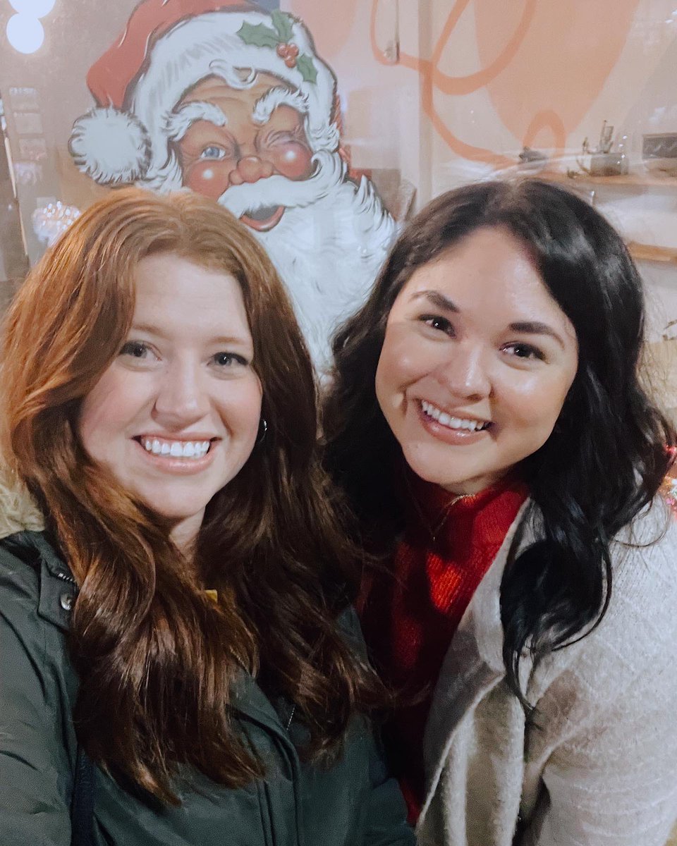 morganjperez's tweet image. Our most festive #FriendmasinCLE to date! @KateConley 

Christmas in CLE does not disappoint. 🎄✨
@DowntownCLE @CLEPublicSquare @JACKCleCasino @SOHOcleveland
