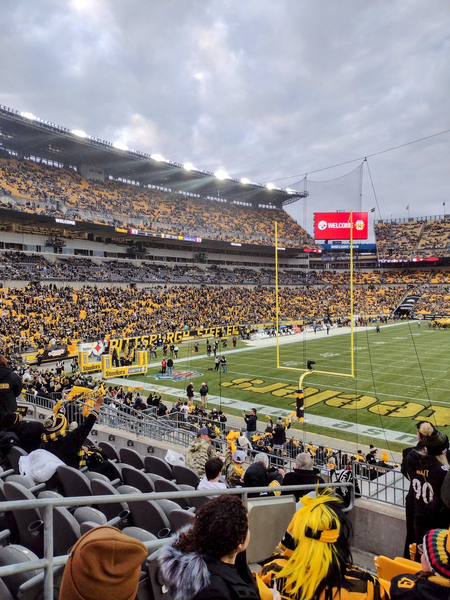JYorkFootball's tweet photo. Well let's do the damn thing. #HereWeGo https://t.co/o70kES9ziH