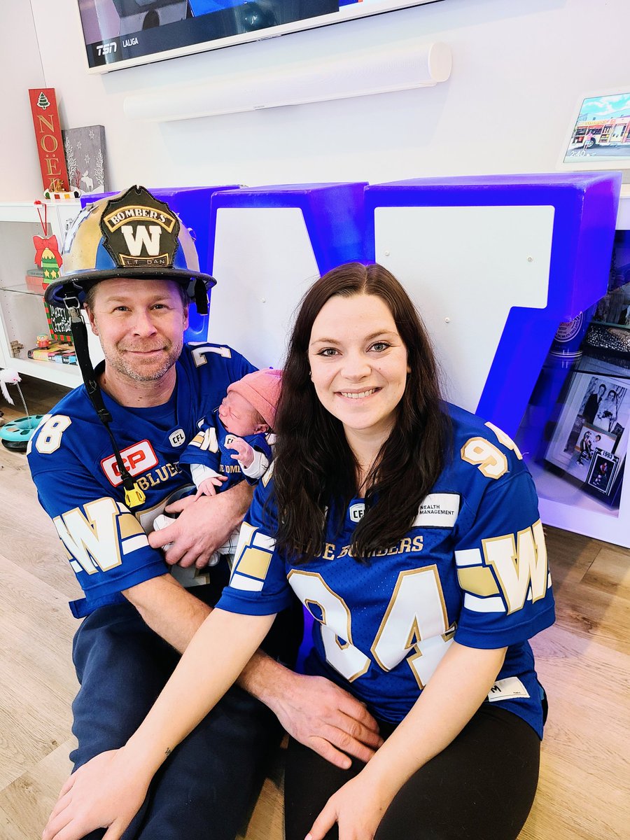 fraserdelaney's tweet photo. Well we aren't at the game today as @Danno212 and I welcomed our baby girl into the world on Nov 27. #HerFirstGame #WinnipegBlueBombers #GoBlue https://t.co/7WH1UZE0bX